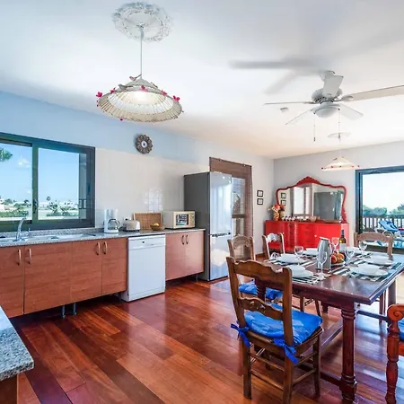 Puerta De Hierro Villa Puerto del Carmen (Lanzarote)